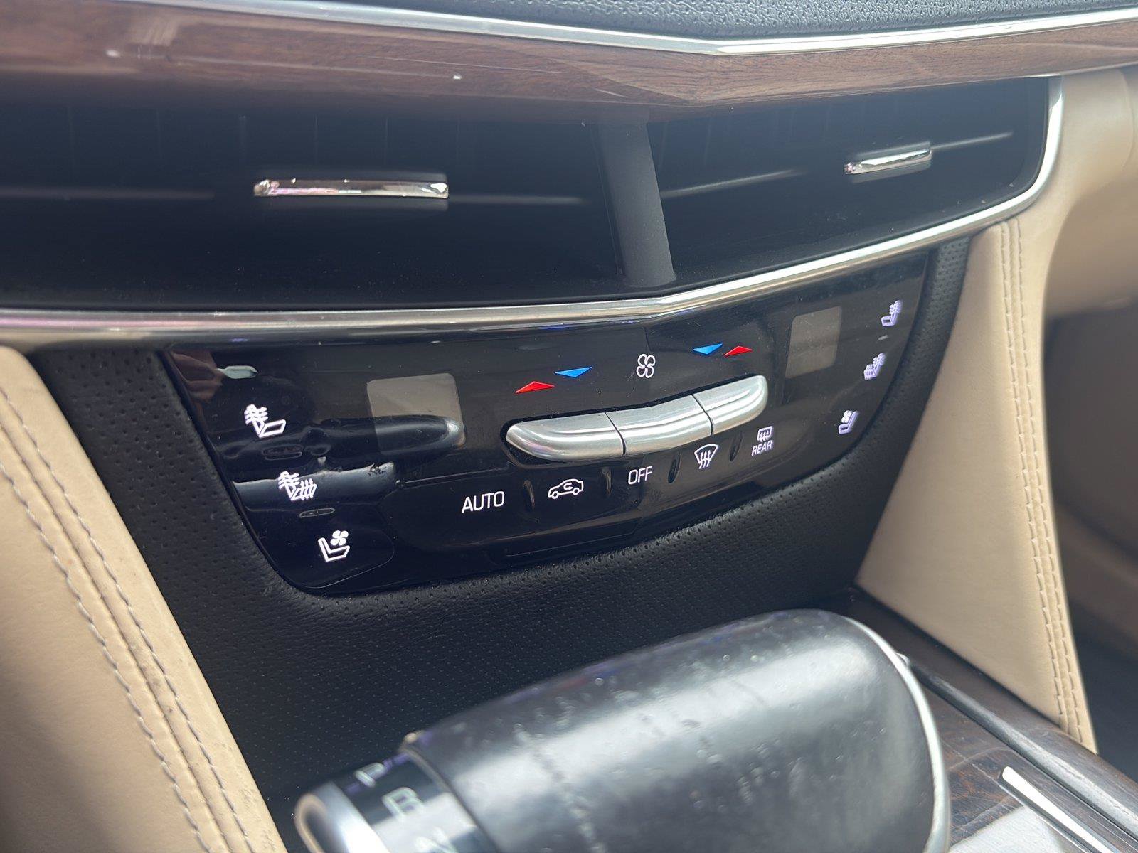 Used 2018 Cadillac CT6 Platinum AWD/4WD image 14