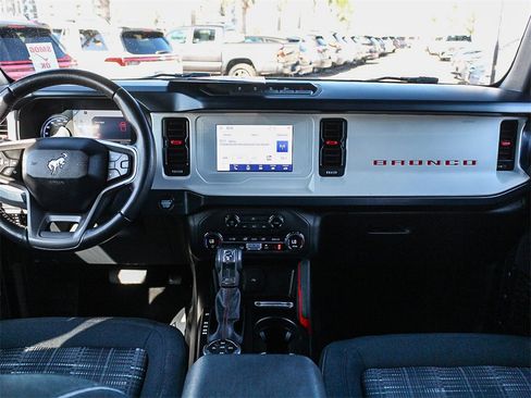 Used 2023 Ford Bronco Heritage Edition image 11