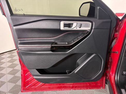 Used 2023 Ford Explorer ST-Line AWD/4WD image 12