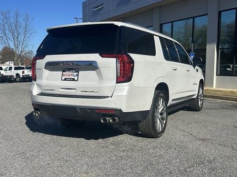 Used 2021 GMC Yukon XL Denali w/ Denali Premium Package image 5