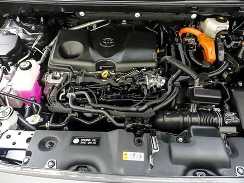 Certified 2025 Toyota RAV4 XLE AWD/4WD image 26