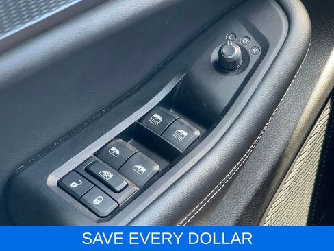 Used 2023 Jeep Grand Cherokee L Laredo RWD image 18