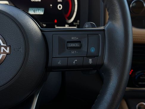 Used 2023 Nissan Rogue Platinum w/ Platinum Premium Package image 24