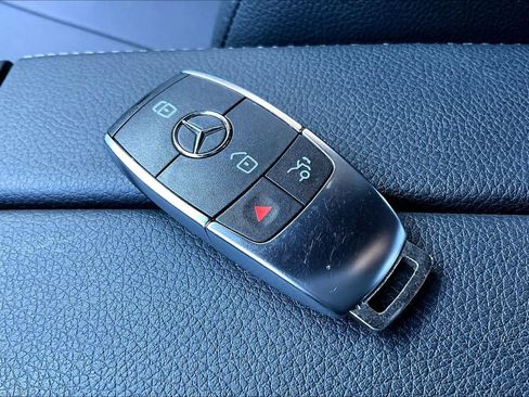 Used 2025 Mercedes-Benz GLA 250 image 14