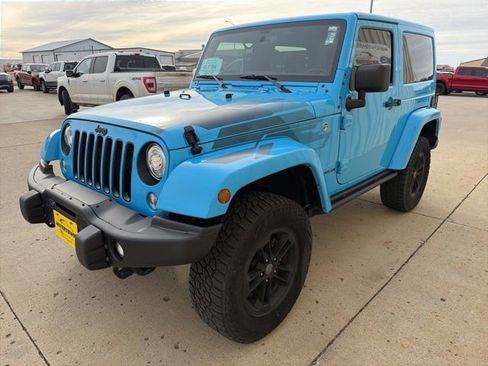 Used 2017 Jeep Wrangler Sahara image 4