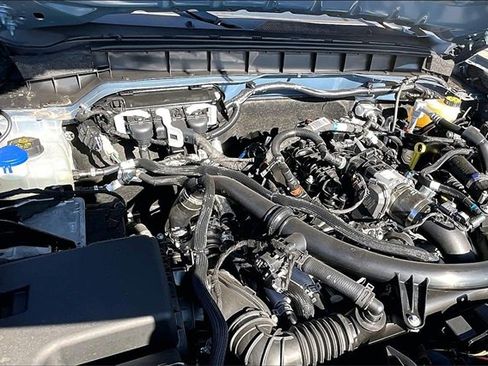 New 2025 Ford Bronco Badlands image 10