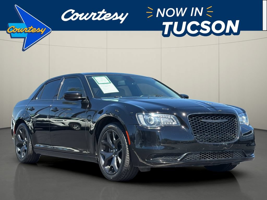 Used 2022 Chrysler 300 Touring w/ Sport Appearance Package RWD image 1