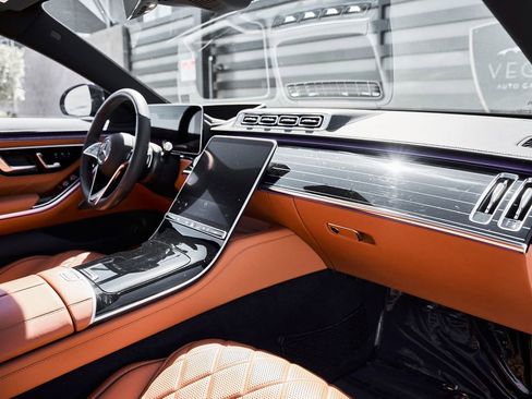 Used 2024 Mercedes-Benz S 63 AMG S image 40