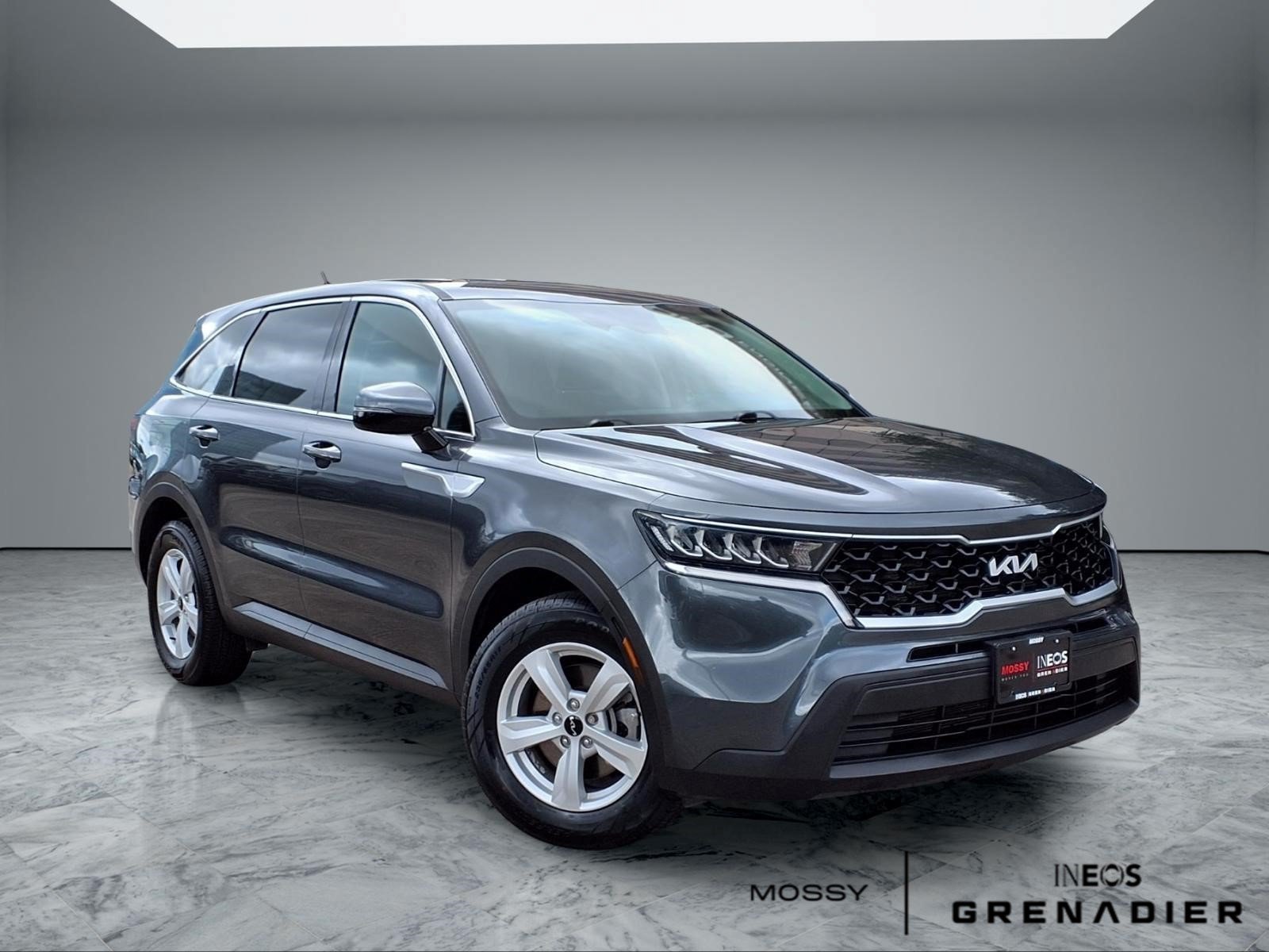 Used 2022 Kia Sorento LX FWD image 1
