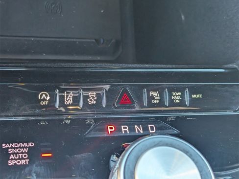 Used 2022 Jeep Wagoneer Series II image 19