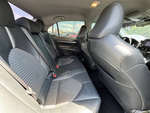 Used 2021 Toyota Camry SE FWD image 30