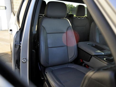 Used 2019 Chevrolet Silverado 1500 LT w/ All-Star Edition image 28