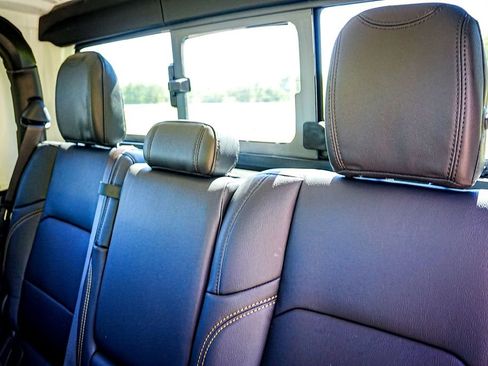 New 2025 Jeep Gladiator Sport image 27