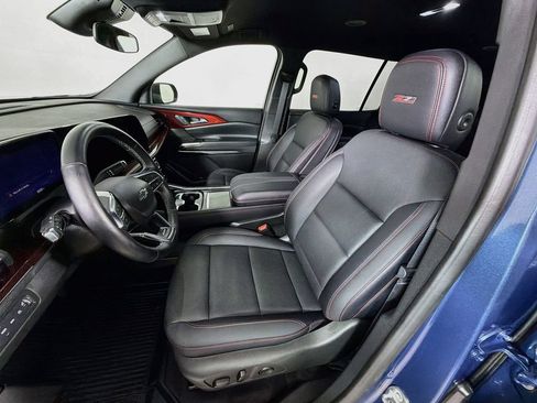 Used 2025 Chevrolet Traverse Z71 w/ LPO, Floor Liner Package AWD/4WD image 12