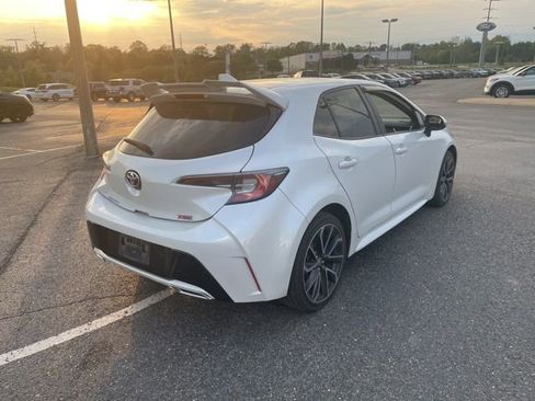 Used 2021 Toyota Corolla XSE image 3