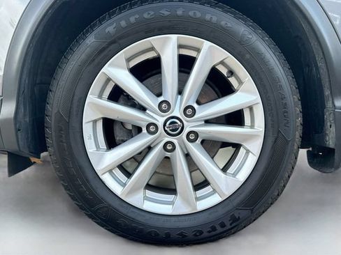 Used 2019 Nissan Rogue Sport SV AWD/4WD image 29