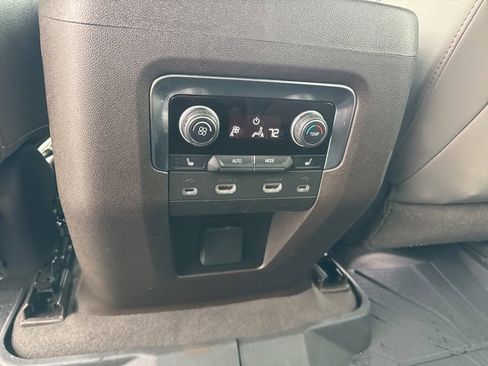 Used 2021 Chevrolet Tahoe LT image 30