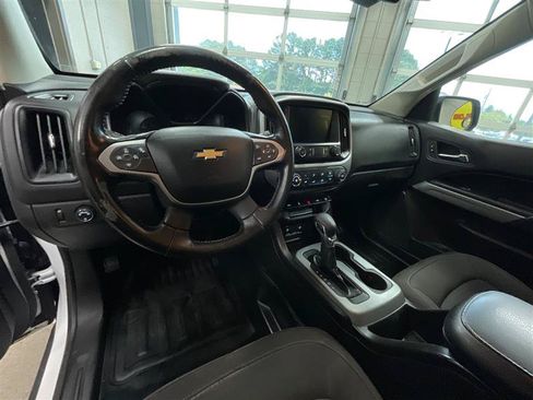Used 2022 Chevrolet Colorado LT w/ Fleet Safety Package RWD image 13