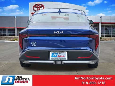 Used 2025 Kia K4 FWD image 6