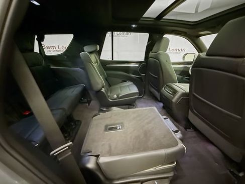 Used 2025 Cadillac Escalade Premium Luxury w/ Touring Package image 30