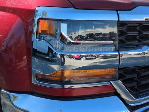 Used 2018 Chevrolet Silverado 1500 LT w/ All Star Edition image 5