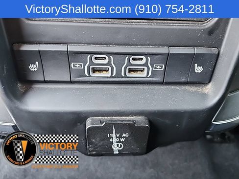 Used 2025 RAM 1500 Laramie AWD/4WD image 27