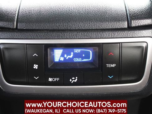 Used 2019 Toyota Highlander AWD V6 image 21