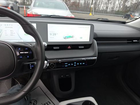 Used 2023 Hyundai Ioniq 5 SE w/ Cargo Package image 16