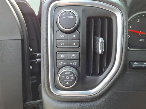 Used 2023 Chevrolet Silverado 2500 High Country w/ Z71 Off-Road Package image 16