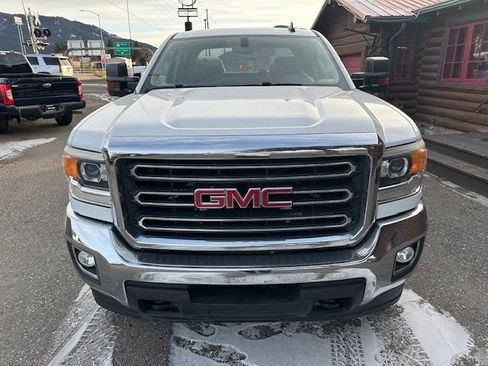 Used 2015 GMC Sierra 2500 SLE image 3