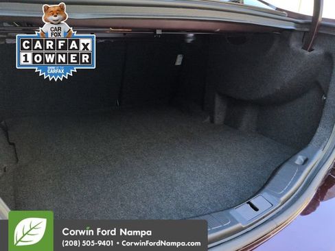 Used 2018 Ford Fusion SE w/ Equipment Group 201A FWD image 29