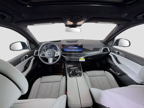 New 2026 BMW X7 xDrive40i w/ Executive Package image 9
