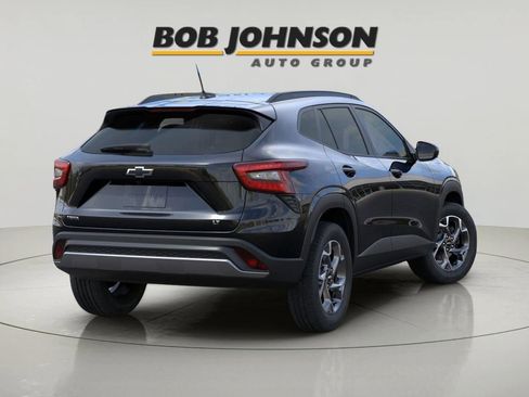 New 2026 Chevrolet Trax LT w/ Driver Confidence Package image 4