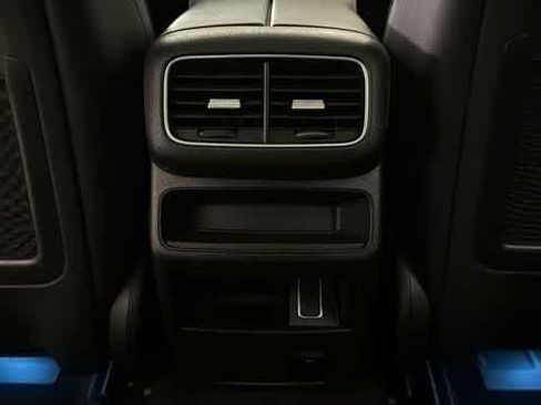 Used 2021 Mercedes-Benz GLE 350 4MATIC image 18