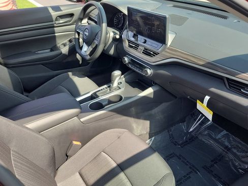 New 2026 Nissan Altima 2.5 SV w/ SV Special Edition Package FWD image 13