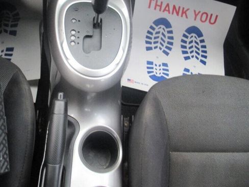 Used 2014 Nissan Juke S image 27