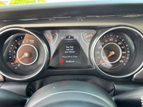 Used 2018 Jeep Wrangler Unlimited Sport S AWD/4WD image 17