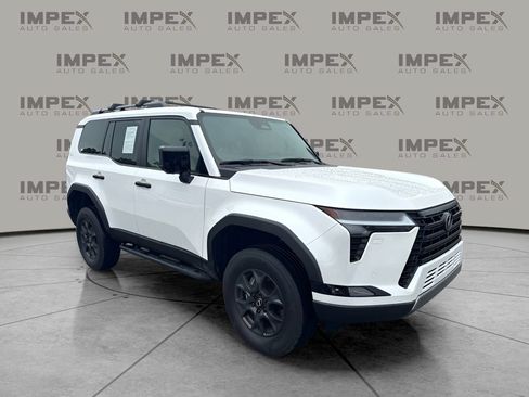 Used 2025 Lexus GX 550 AWD/4WD image 4