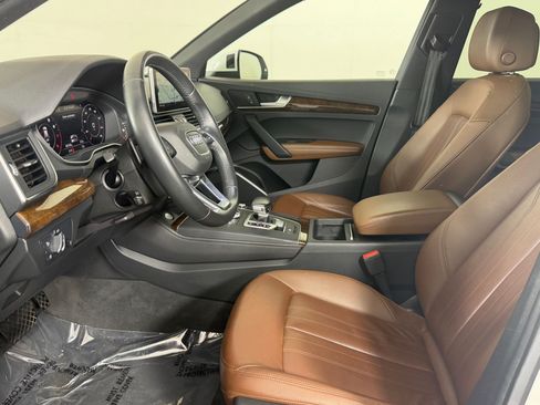 Used 2019 Audi Q5 2.0T Premium Plus AWD/4WD image 5