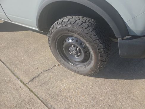 Used 2023 Ford Bronco Big Bend image 18