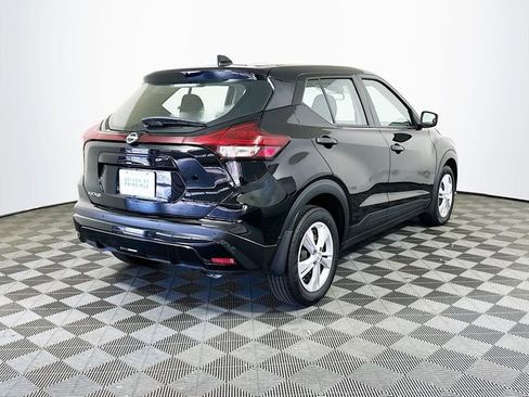 Used 2023 Nissan Kicks S image 8