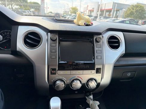 Used 2019 Toyota Tundra SR5 w/ SR5 Upgrade Package RWD image 4