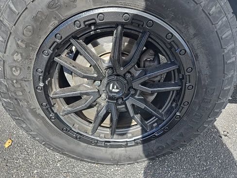 Used 2019 Ford F150 Raptor w/ Equipment Group 802A Luxury image 40