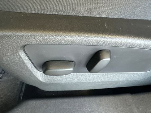 Certified 2023 Buick Envision Avenir image 12