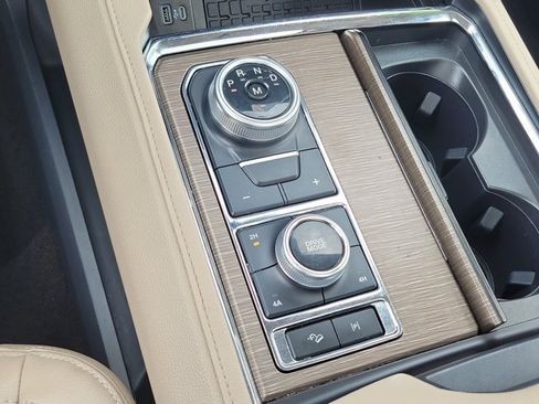 Certified 2022 Ford Expedition Limited AWD/4WD image 33