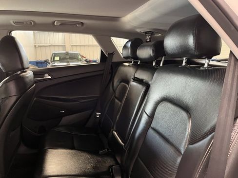 Used 2019 Hyundai Tucson Night image 17