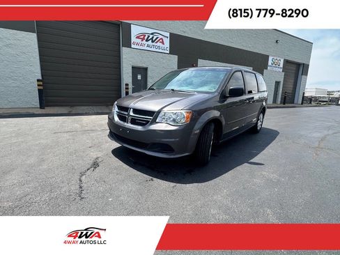 Used 2017 Dodge Grand Caravan SE w/ UConnect Hands-Free Group FWD image 1