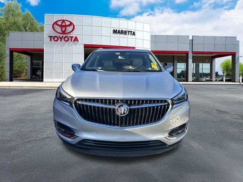 Used 2020 Buick Enclave Premium w/ Sun and Sites Package image 4