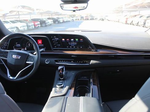 Used 2023 Cadillac Escalade Premium Luxury image 24
