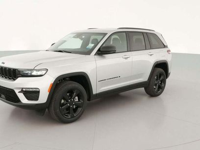 New 2025 Jeep Grand Cherokee Limited w/ Black Appearance Package